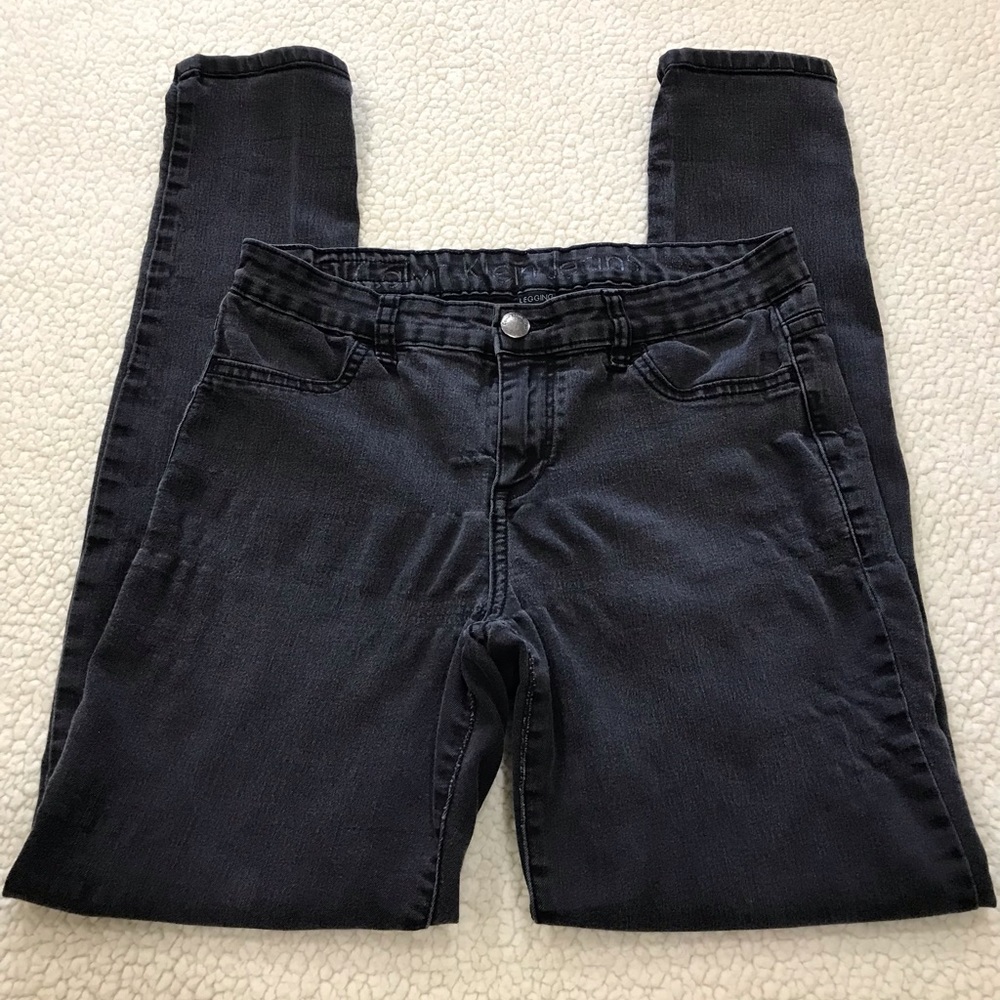 Calvin Klein CK Stretch Legging Denim Black Jeans
7 / 8 Medium
Extreme Puckering - Picture 5 of 12